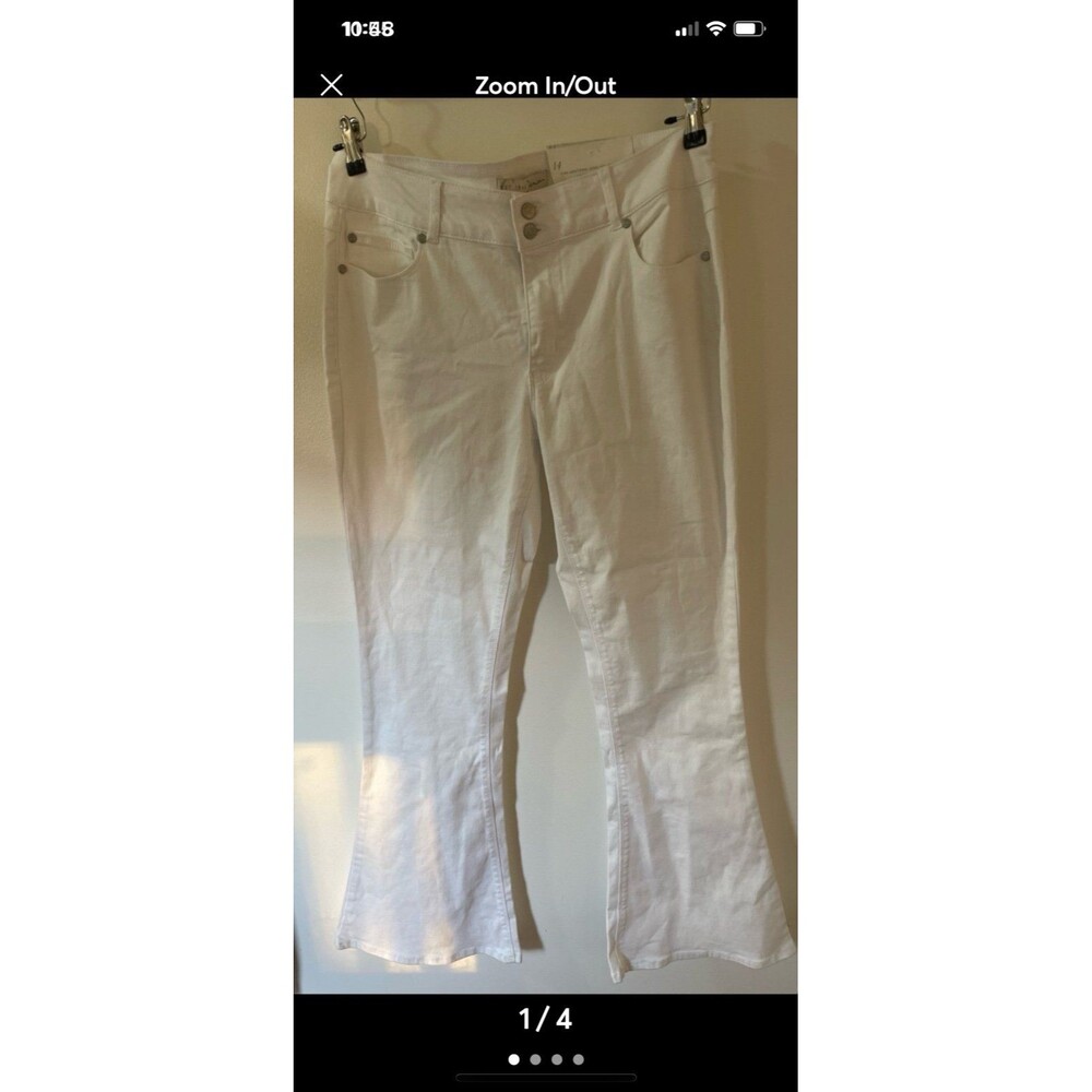 EST 1946 Denim Size 14/31” inseam white flare leg jeans from Cato NWT $27.99